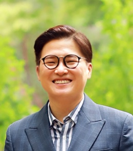 윤성환 간사